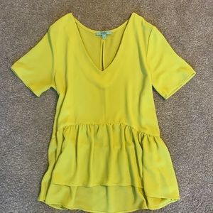 Karlie peplum too with key hole back